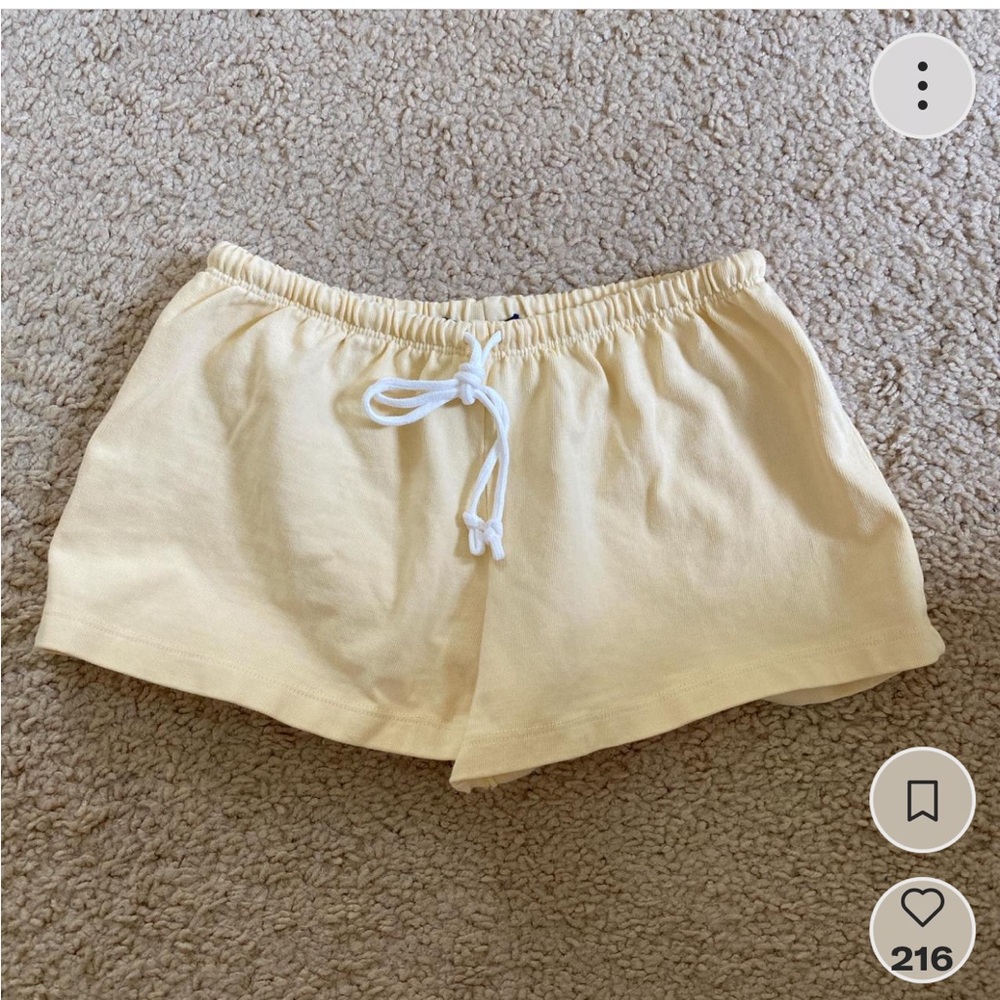 Brandy melville yellow emery tie sweatshorts - Picture 4 of 4